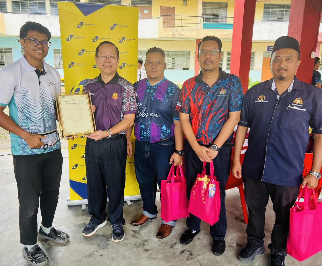 BAS.MY Johor Bahru Opens Kad Konsesi Registration At SMK Tun Fatimah Hashim