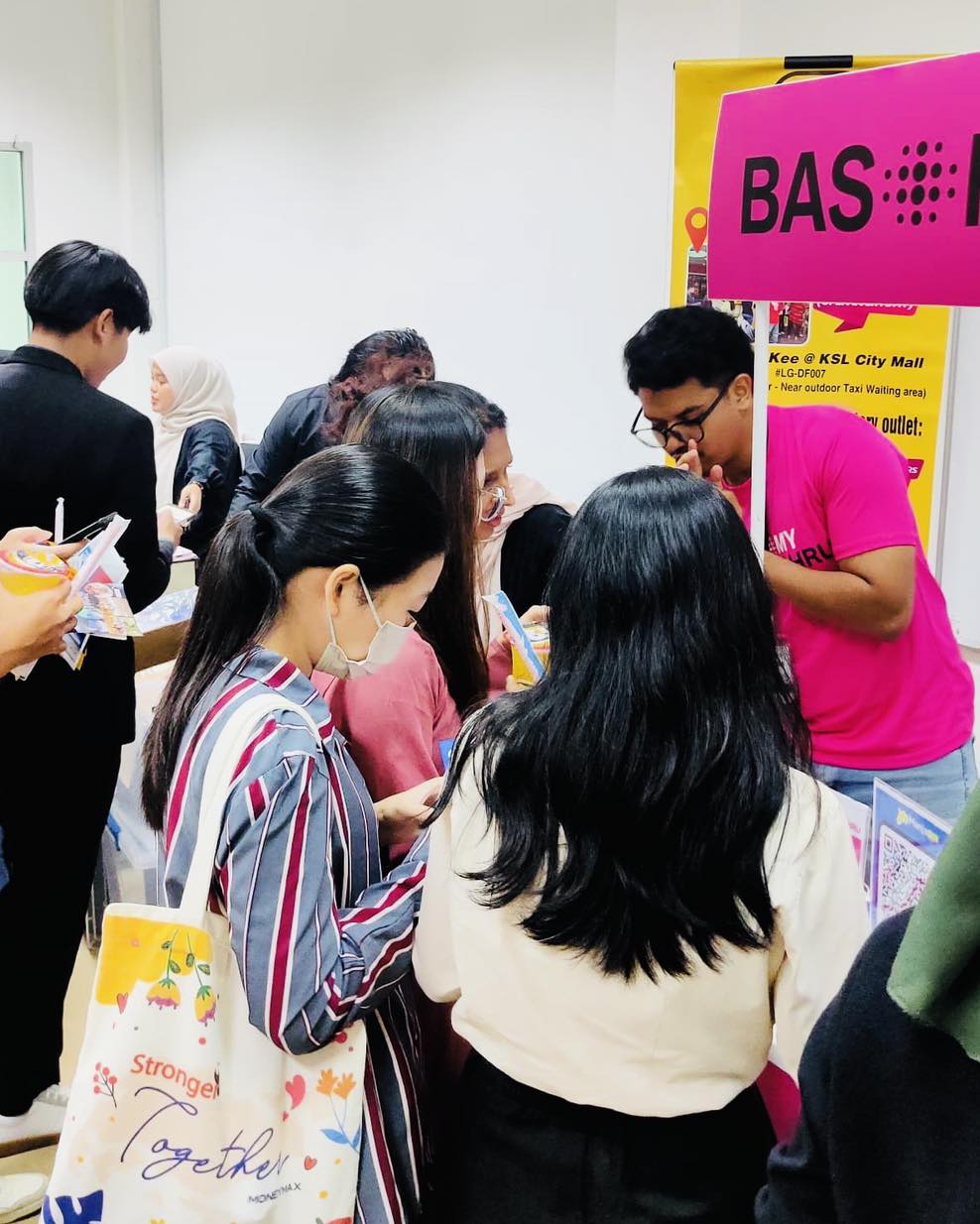 Handal Indah Opens BAS.MY Booth During UTM Community Through Campus Outreach and Industry Networking