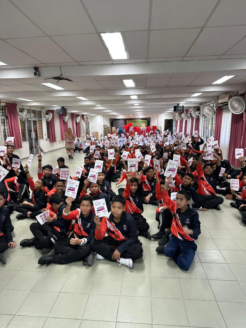 Handal Indah Conducts Organises BAS.MY Melaka Roadshow at SMK Malim Melaka